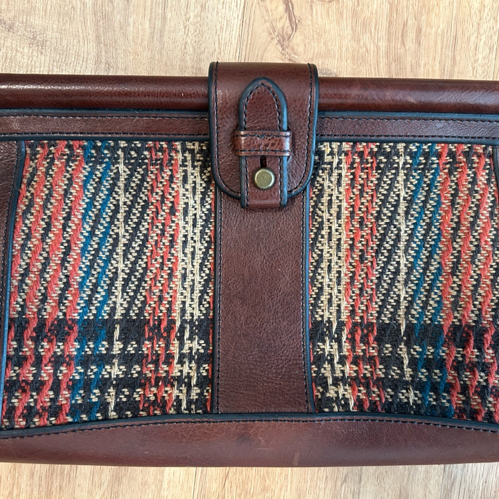 Fossil Brown and Multicolor Clutch
